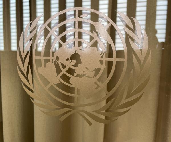 UN logo on window